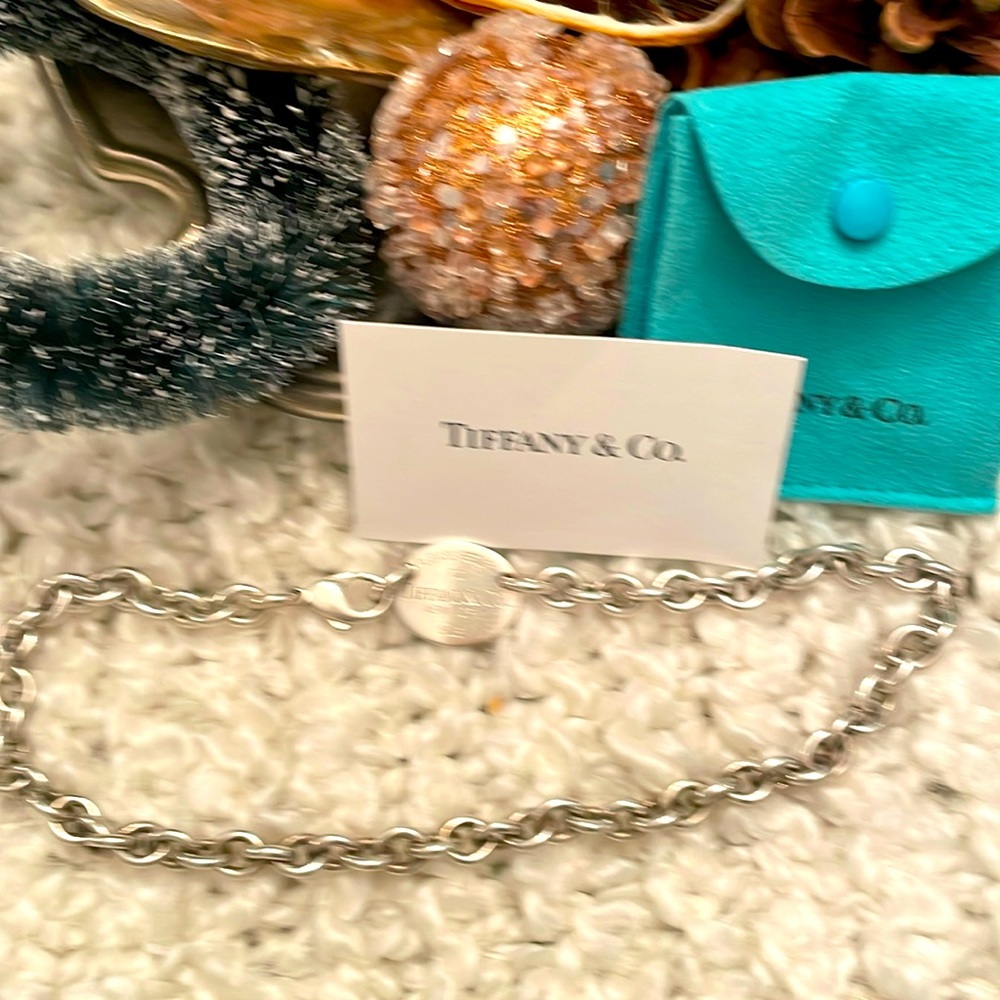 Tiffany & Co. authentic oval tag necklace